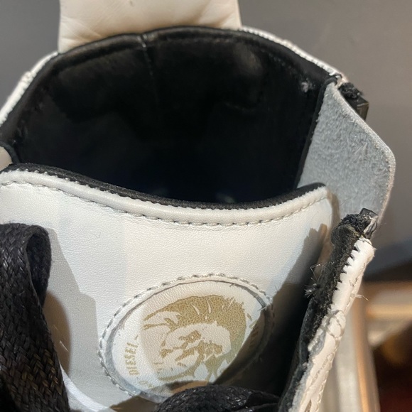 Never used diesel high cut shoes! Only tried at home. - Picture 6 of 7